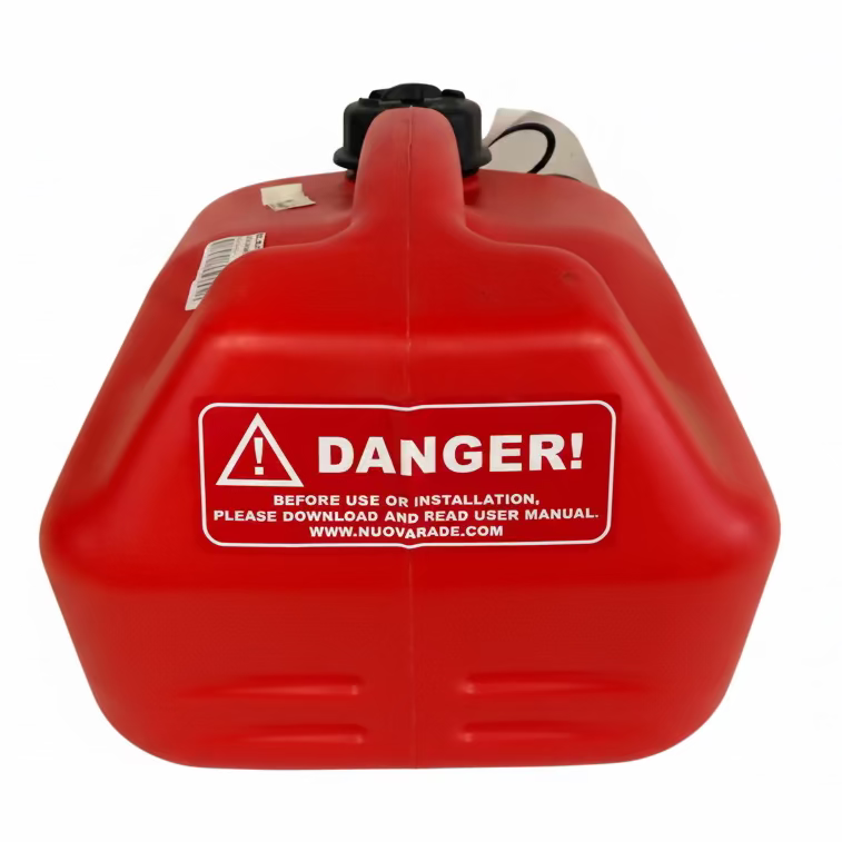 Rode 5 liter jerrycan van HDPE met handgreep en schenktuit voor brandstofopslag achterkant